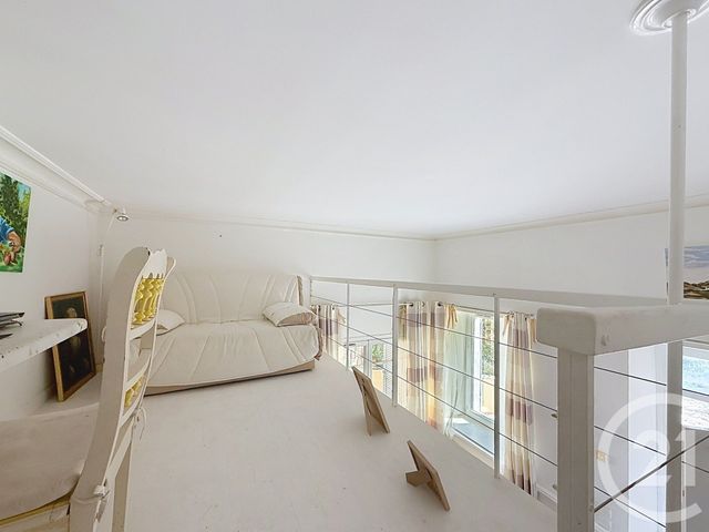 Appartement F2 à vendre - 2 pièces - 56.63 m2 - HYERES - 83 - PROVENCE-ALPES-COTE-D-AZUR - Century 21 Dericq Immobilier