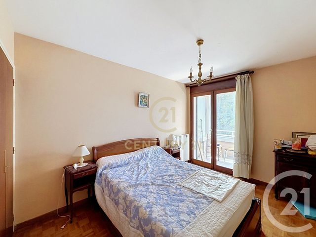 Appartement F4 à vendre - 4 pièces - 81.0 m2 - HYERES - 83 - PROVENCE-ALPES-COTE-D-AZUR - Century 21 Dericq Immobilier