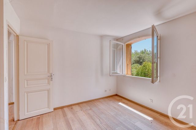 maison à vendre - 6 pièces - 204.0 m2 - HYERES - 83 - PROVENCE-ALPES-COTE-D-AZUR - Century 21 Dericq Immobilier