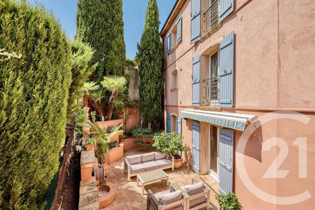 maison à vendre - 6 pièces - 204.0 m2 - HYERES - 83 - PROVENCE-ALPES-COTE-D-AZUR - Century 21 Dericq Immobilier