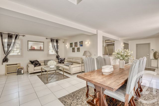 maison à vendre - 6 pièces - 204.0 m2 - HYERES - 83 - PROVENCE-ALPES-COTE-D-AZUR - Century 21 Dericq Immobilier