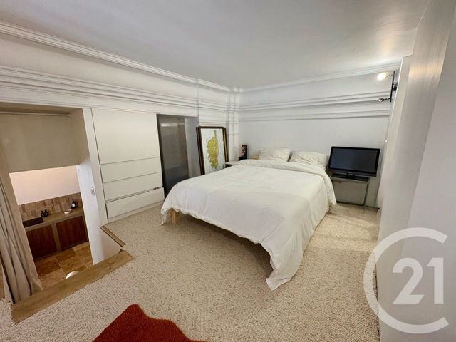 Appartement à vendre - 4 pièces - 83.0 m2 - HYERES - 83 - PROVENCE-ALPES-COTE-D-AZUR - Century 21 Dericq Immobilier