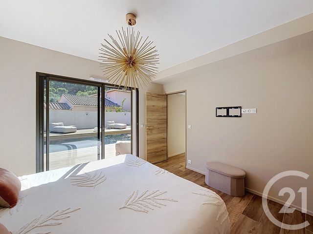 maison à vendre - 6 pièces - 134.0 m2 - HYERES - 83 - PROVENCE-ALPES-COTE-D-AZUR - Century 21 Dericq Immobilier
