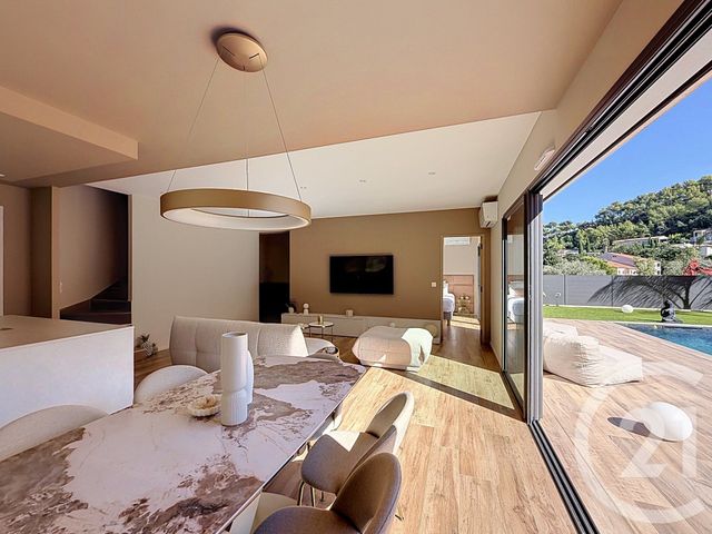 maison à vendre - 6 pièces - 134.0 m2 - HYERES - 83 - PROVENCE-ALPES-COTE-D-AZUR - Century 21 Dericq Immobilier