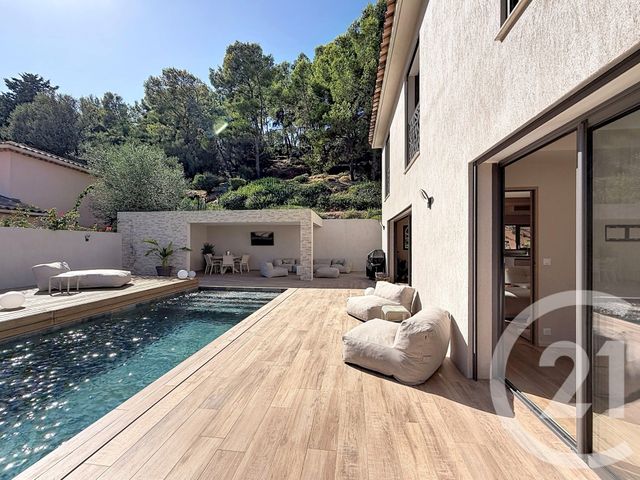 maison à vendre - 6 pièces - 134.0 m2 - HYERES - 83 - PROVENCE-ALPES-COTE-D-AZUR - Century 21 Dericq Immobilier